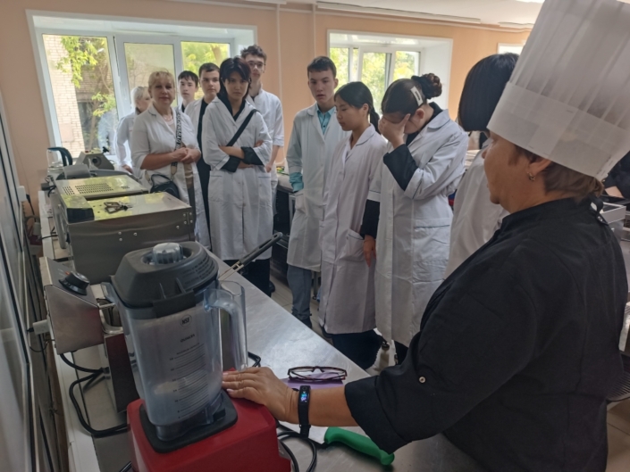 экскурсия в АПТ 2025 (5)